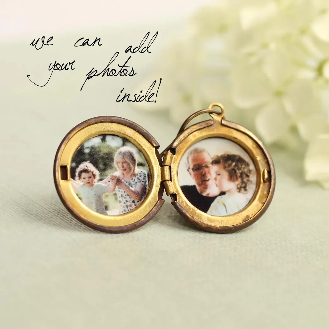 Bridal Bouquet Locket Pin – Personalized Photo Keepsake for Wedding - Image 3