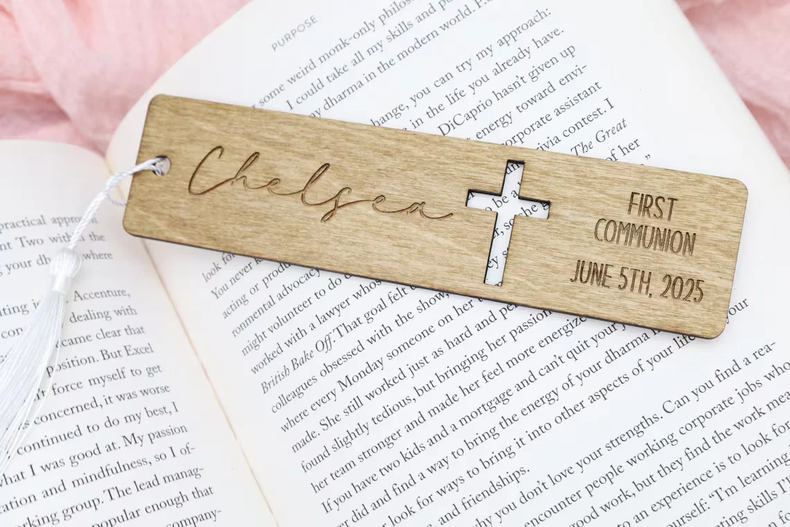 Custom First Communion Wooden Bookmark – Personalized Catholic Gift - Image 5