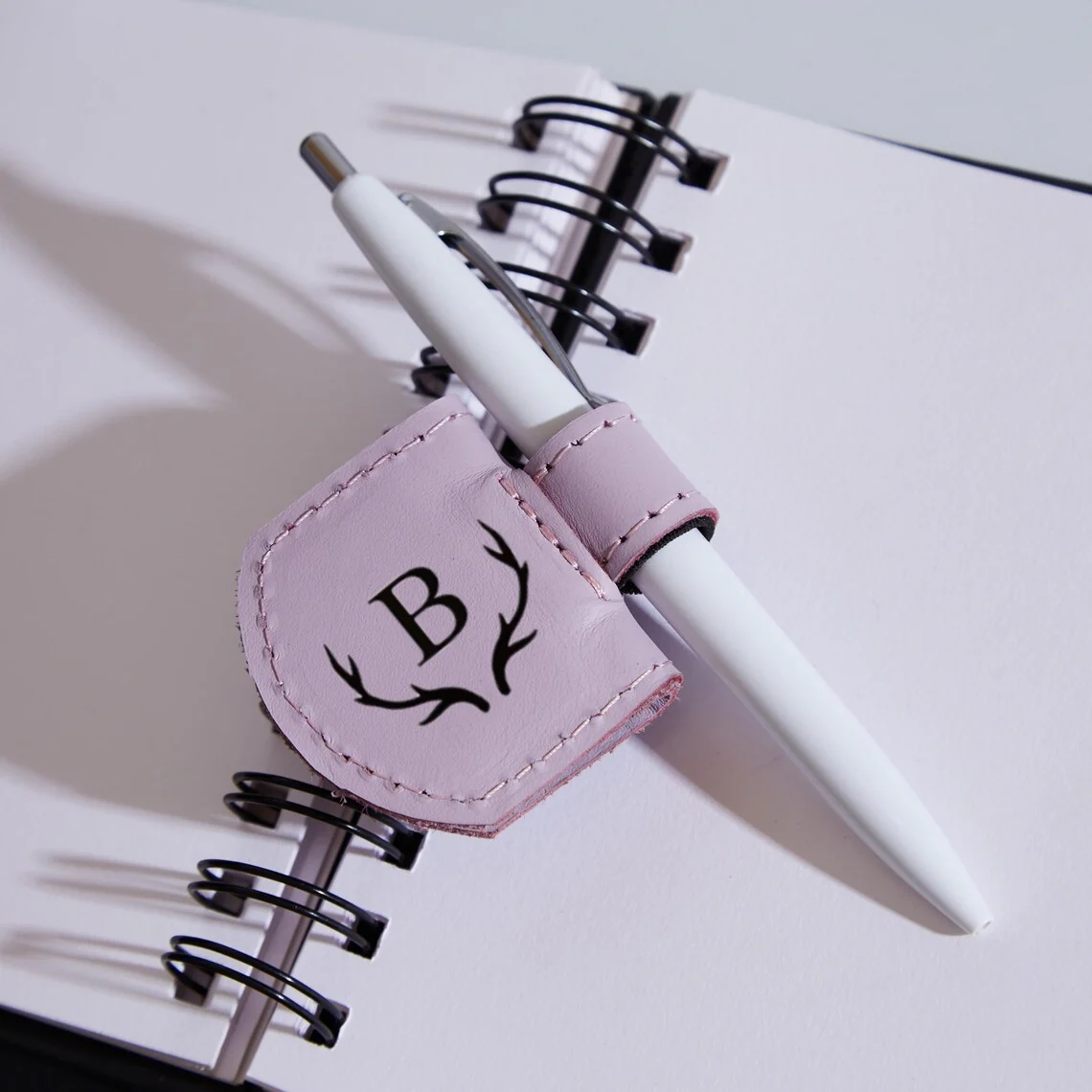 Custom Leather Magnetic Bookmark with Pen Holder – Personalized Gift - Image 5