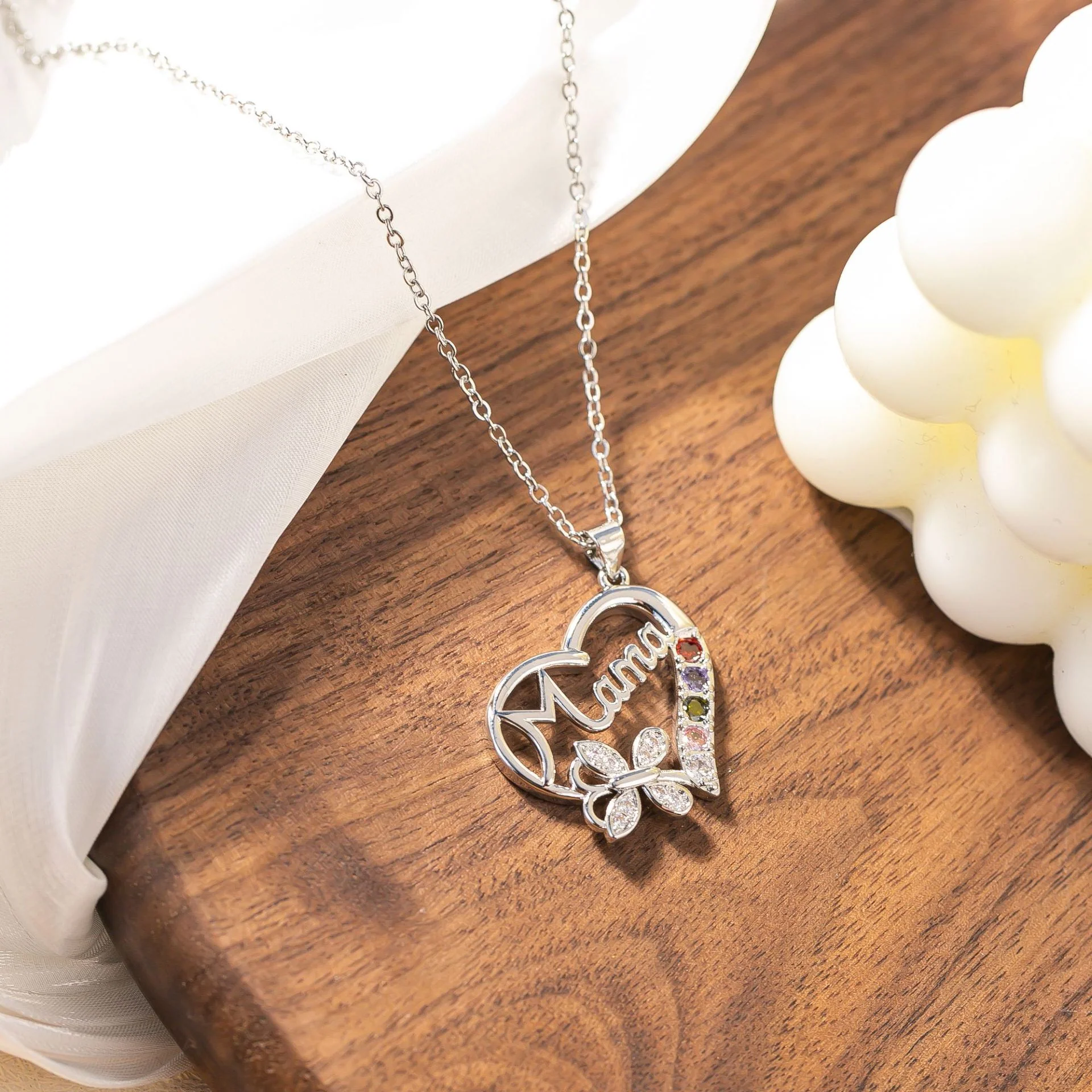 Elegant Mother’s Day Necklace – Gold & Silver Mama Heart Pendant - Image 7