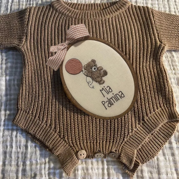 Oval Baby Name Embroidered Sign – Personalized Teddy & Balloon Décor - Image 5