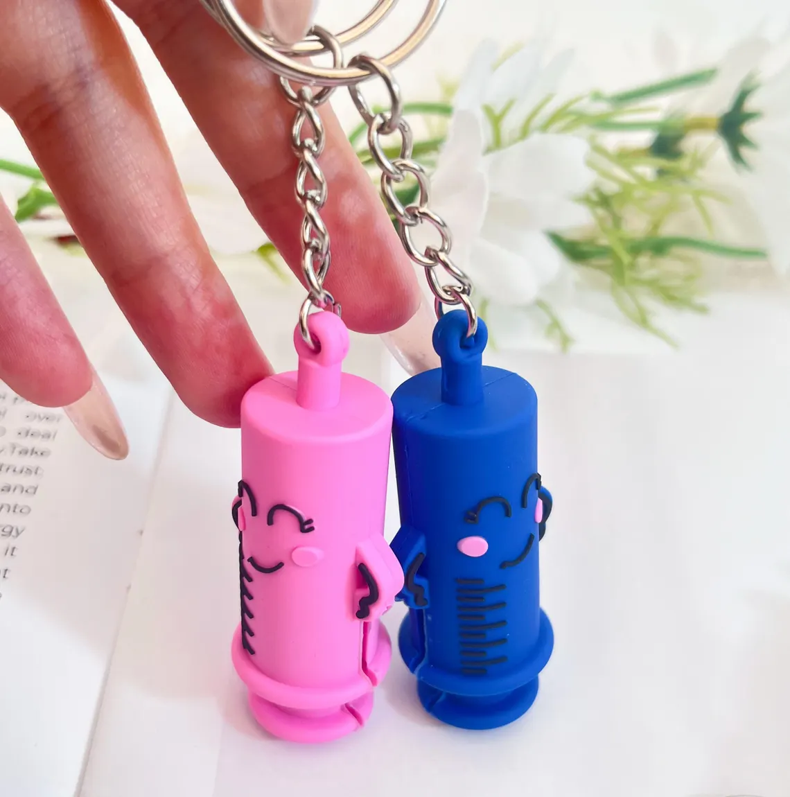 Personalized Ampoule Opener – Cute Gift for Nurse or Paramedic Keychain - Image 5