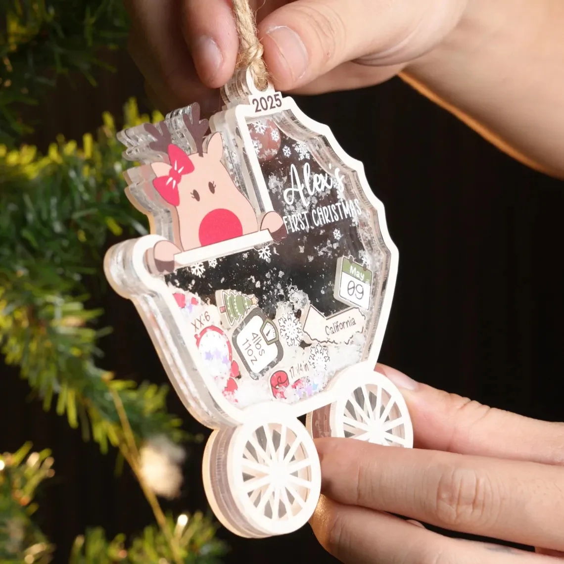 Baby’s First Christmas 2025 – Personalized Reindeer 4D Ornament - Image 4