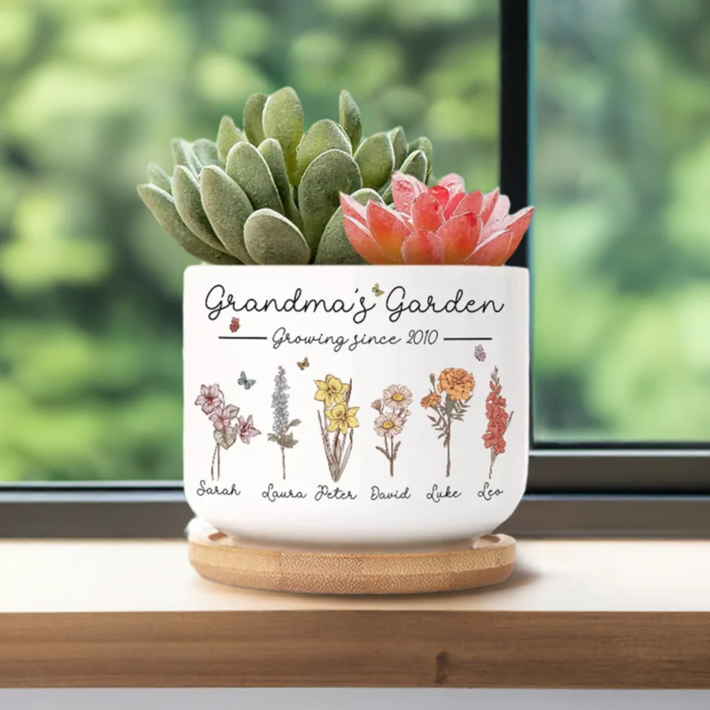 Personalized Birth Flowers Vase - Custom Family Names Vase/Pot/Mug, Plant Lover Gift - Image 5