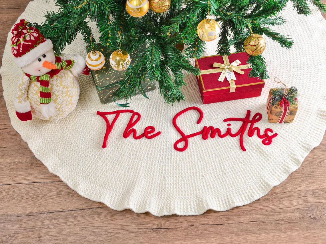 Personalized Christmas Tree Skirt – Family Holiday Home Decor - Image 2