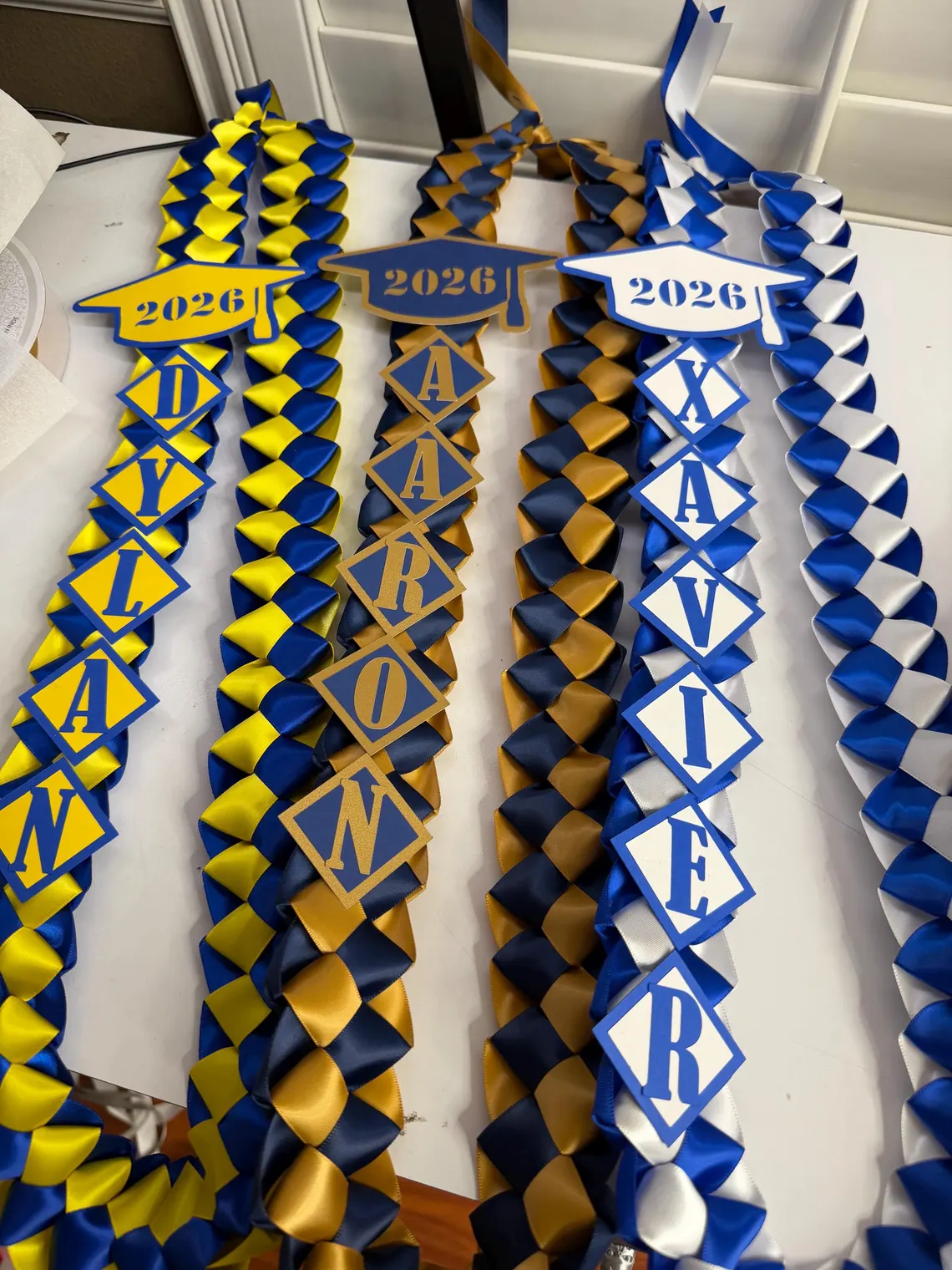 Personalized Graduation Lei 2026 – Custom Name & School Colors - Image 2