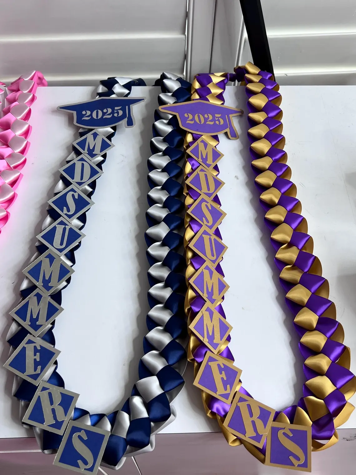 Personalized Graduation Lei 2026 – Custom Name & School Colors - Image 3