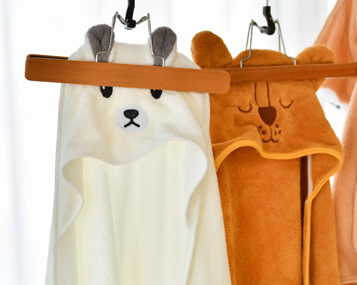Personalized Hooded Baby Towel – Custom Name & Animal Design - Image 4